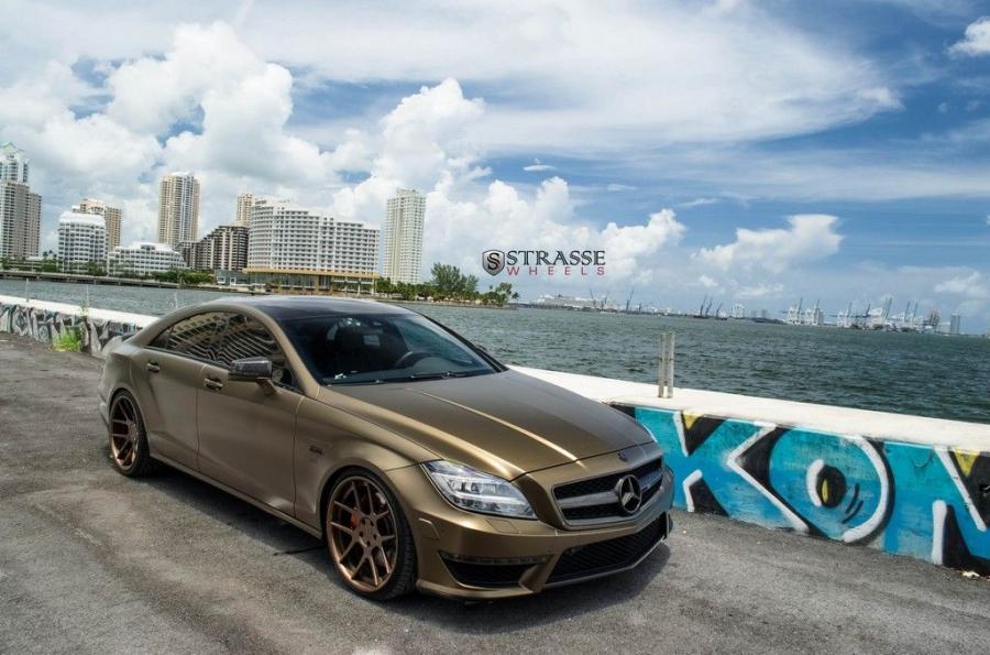  Mercedes-Benz CLS63 AMG by Strasse Wheels 2014 года  (фото 5 из 11)